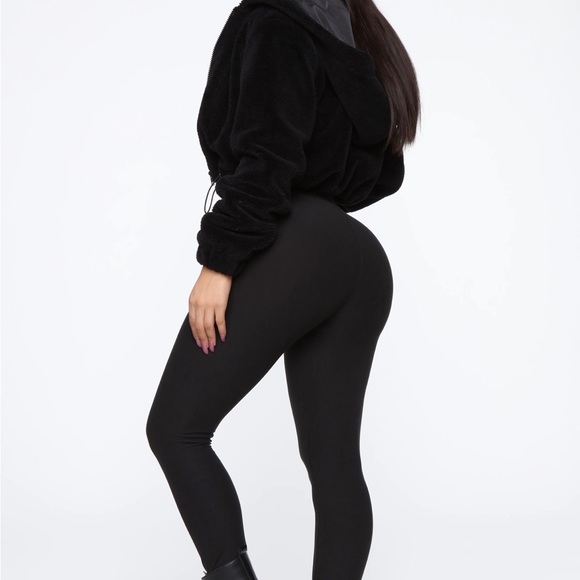 Don’t Dream it’s over fuzzy jacket Fashion Nova - Picture 2 of 5